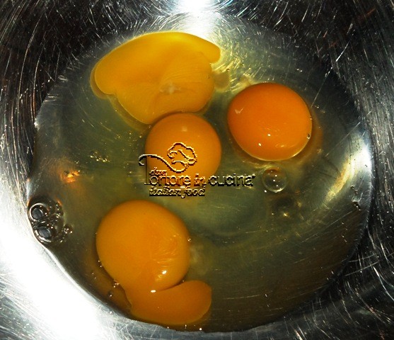 Uova per frittata di maccheroni