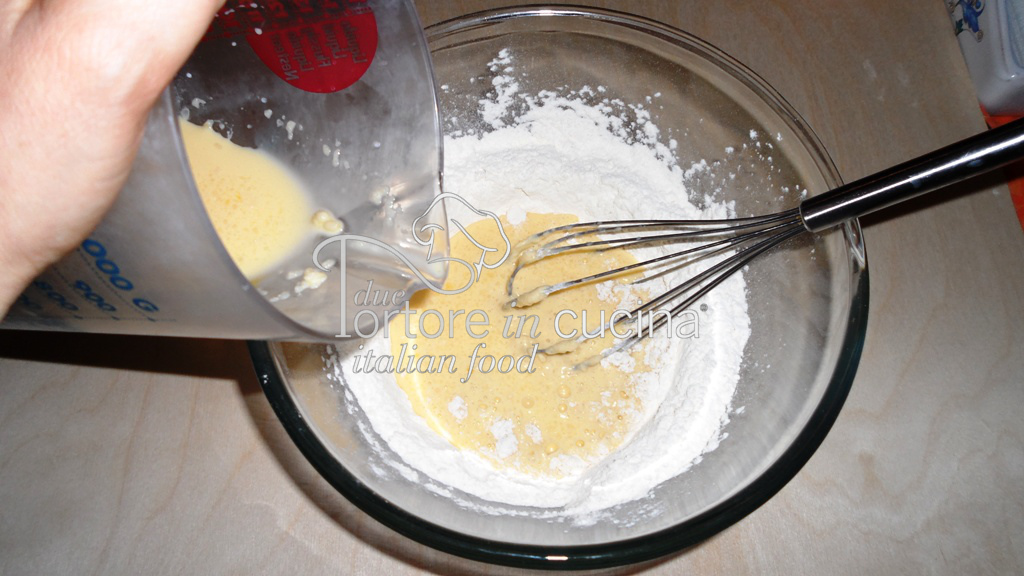 Preparazione pastella per pancakes