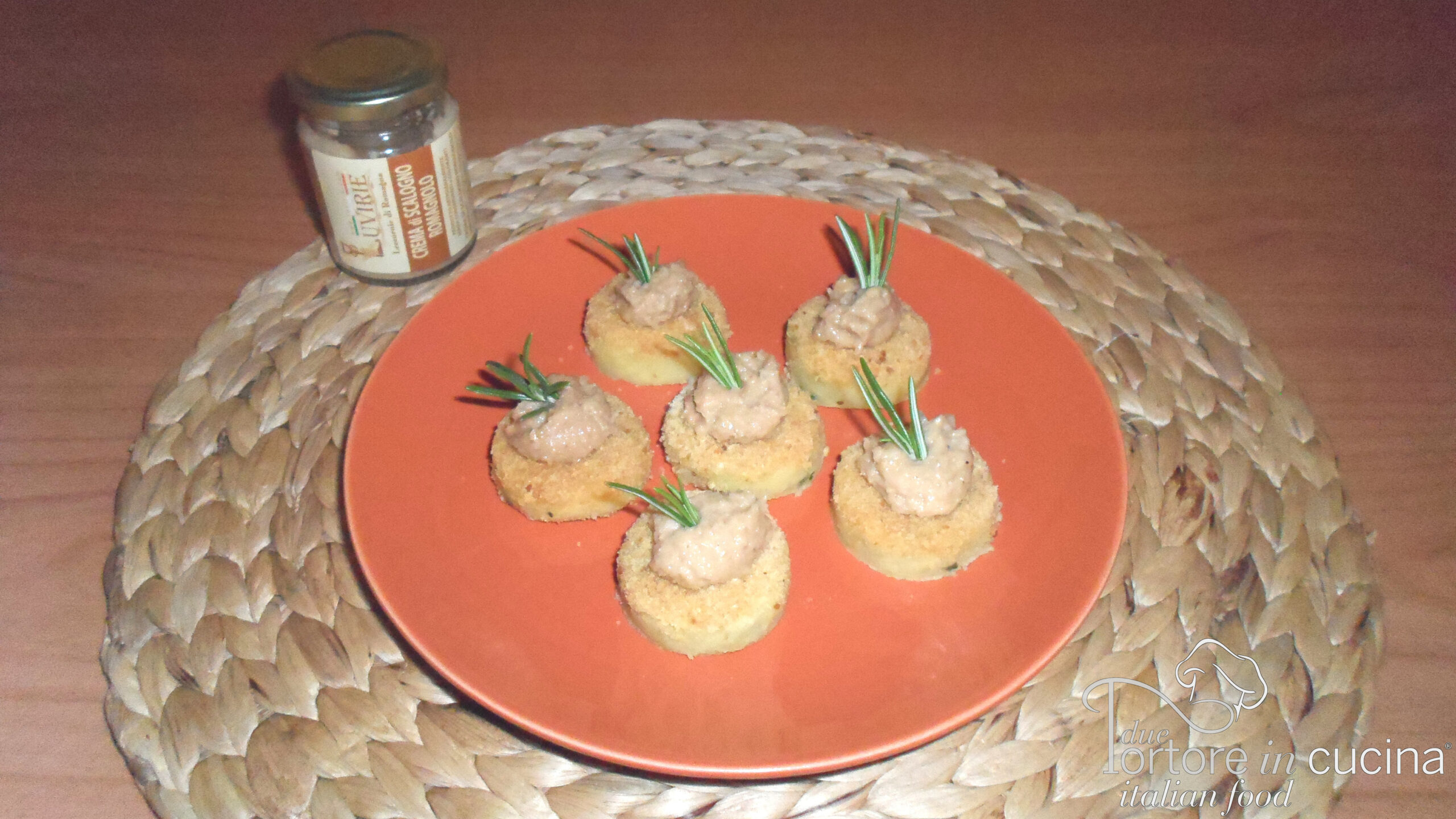 Bruschette di patate con crema di scalogno romagnolo