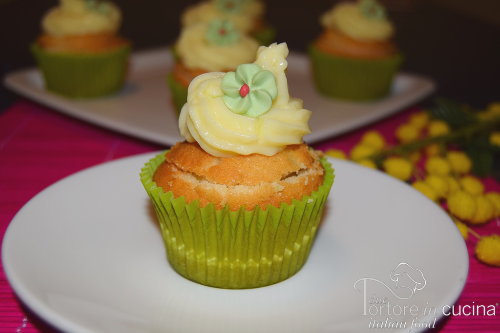 Cupcakes con crema pasticcera