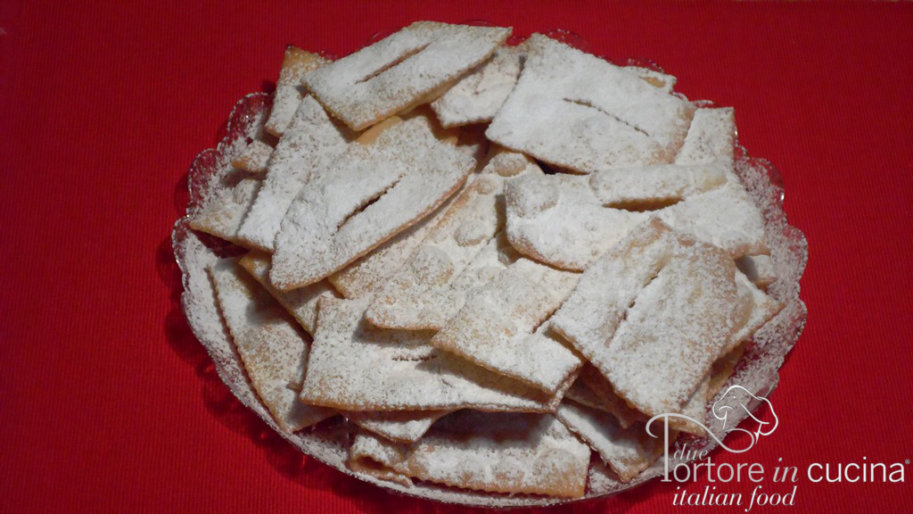 Chiacchiere di Carnevale (videoricetta)