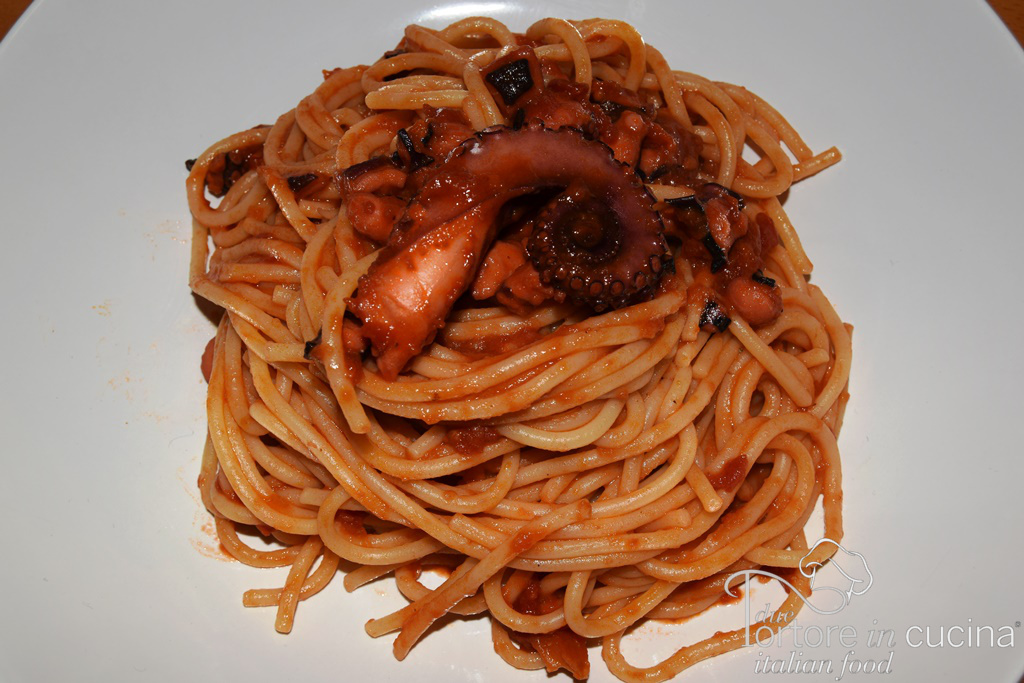 Spaghetti al ragù di polpo