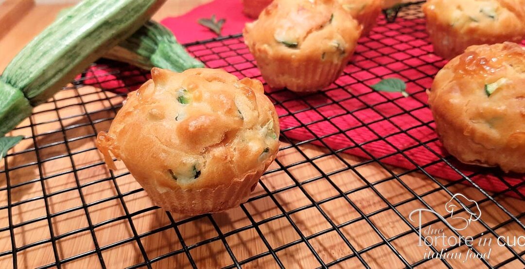 Muffin salati zucchine e scamorza