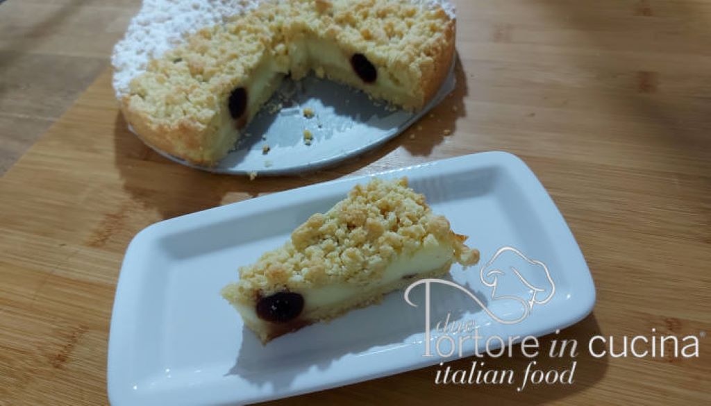 Sbrisolona crema pasticcera e amarene