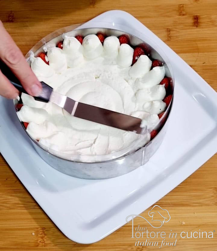 Crema al mascarpone per torta fraisier